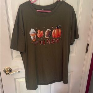 Women’s Seasonal Graphic Tee - Green